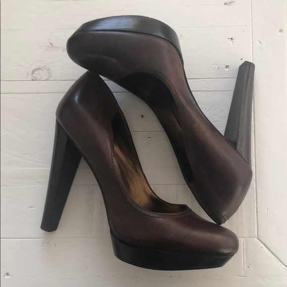 Jessica Simpson heels, barely worn - Picture 2 of 4